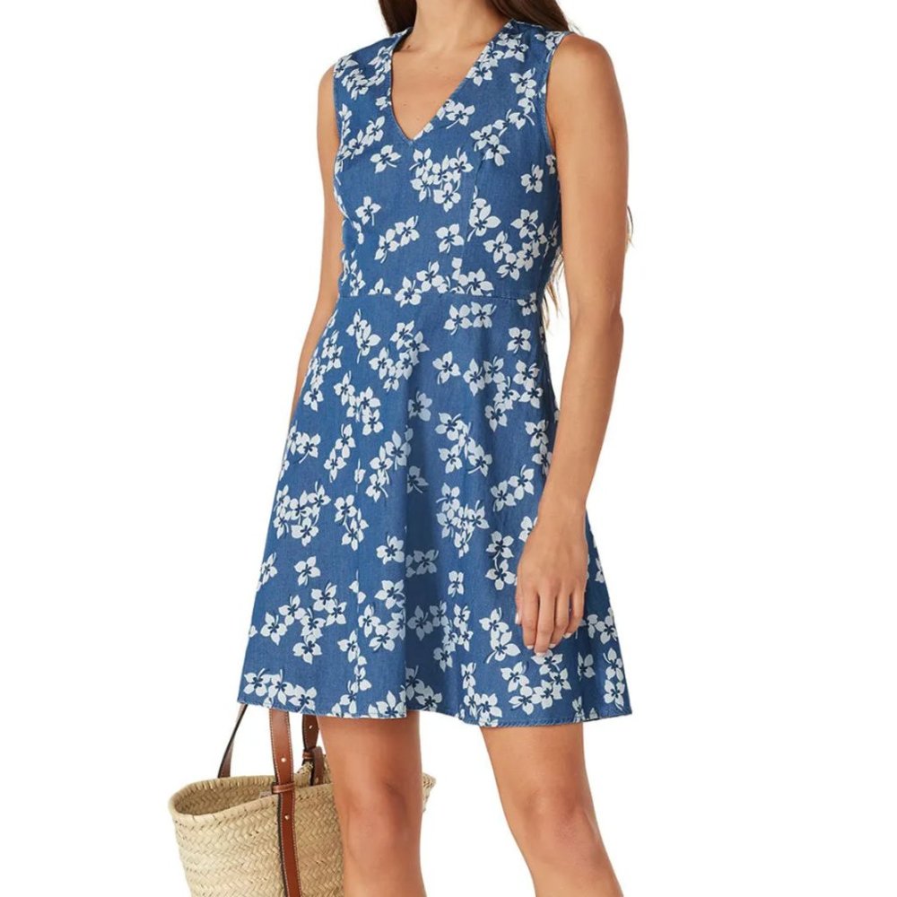 Draper James Floral Chambray Love Circle Dress in Size 0